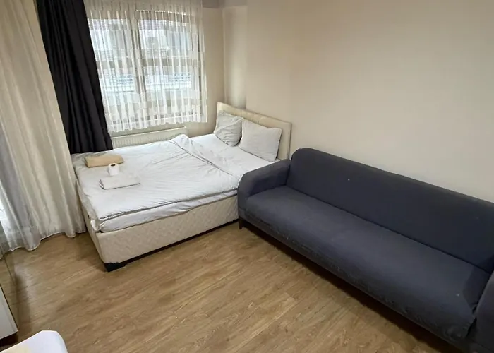 Apart Otel Mireva 4*